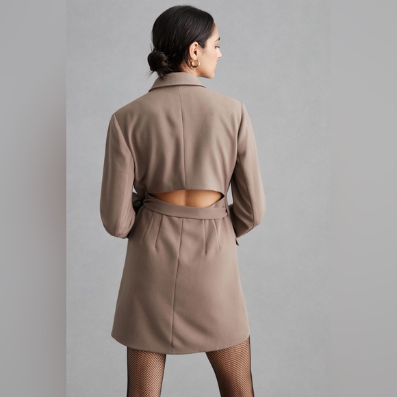 🍂By Anthropologie Tie-Waist Blazer Mini Dress in Taupe Size 10, NWT✨ - Picture 2 of 7
